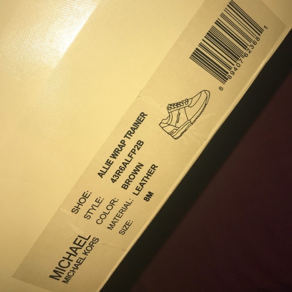 MK shoes - Picture 4 of 4